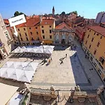 Platea Magna Lux شقة *