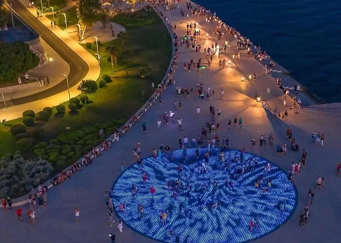 Platea Magna Lux 公寓