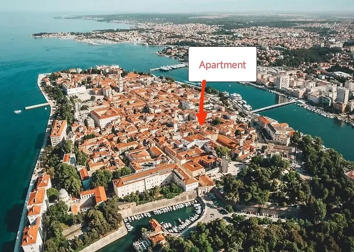 公寓 Platea Magna Lux 扎达尔