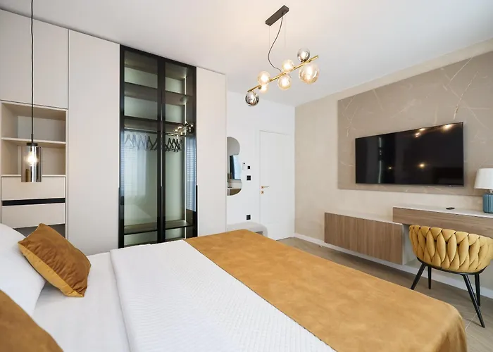 Platea Magna Lux 扎达尔